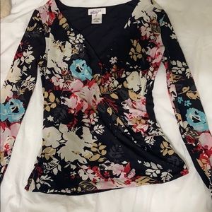 Long sleeve very casual shirt